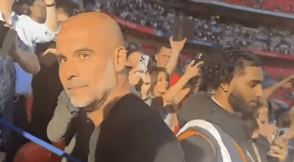 Οπαδός της Κρίσταλ Πάλας επιτέθηκε στον Γκουαρντιόλα – Το δολοφονικό βλέμμα του Καταλανού (vid)