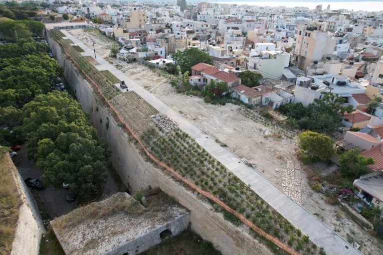 Στο Δήμο Ηρακλείου τα Ενετικά Τείχη για δέκα χρόνια