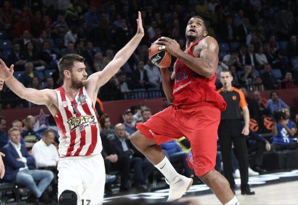 Μάντζαρης σε Χάινς: «Πες κάτι για τον φίλο σου ρε…»