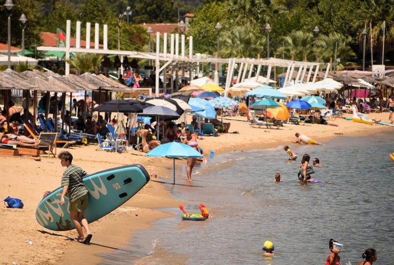 Το 15% των βραβευμένων διεθνώς ακτών βρίσκεται στην Ελλάδα – Την πρωτιά ο νομός Χαλκιδικής