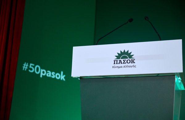 ΠΑΣΟΚ: Ένδεια επιχειρημάτων και αντιλόγου στο Μαξίμου με τις απαντήσεις που δίνουν