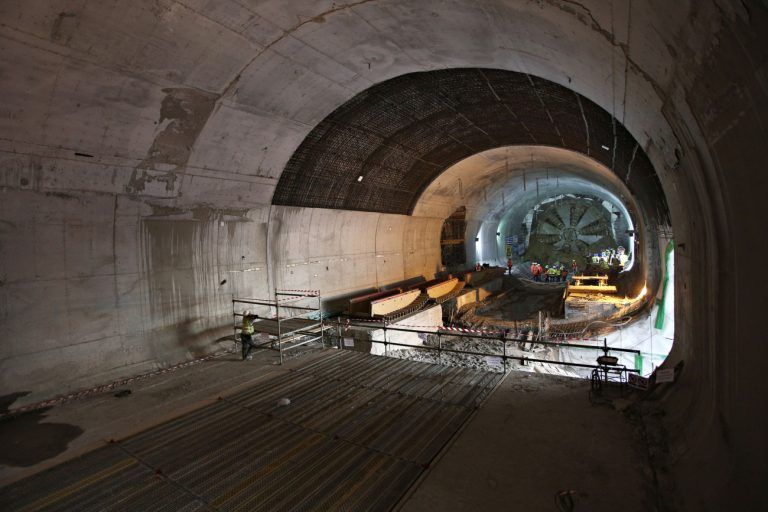 Μετρό: Πότε φτάνει ο Μετροπόντικας στον σταθμό Ευαγγελισμού – Το χρονοδιάγραμμα για τη Γραμμή 4