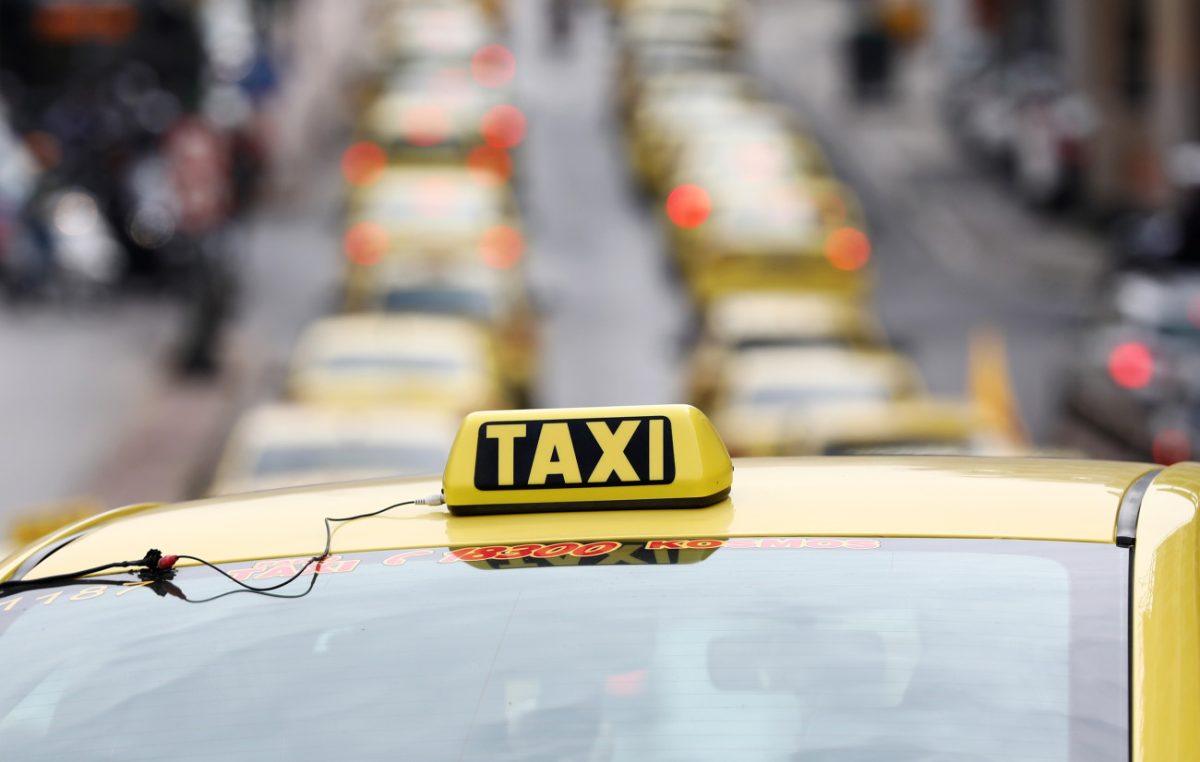Έρχεται 48ωρη απεργία στα ταξί – «Ο Κυρανάκης μας κορόιδευε, κακή και βρώμικη συμπεριφορά», λέει ο Λυμπερόπουλος