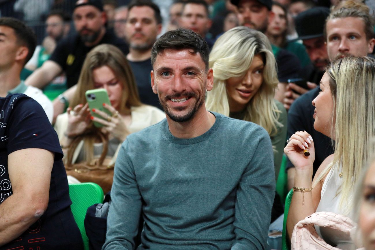 Φίλιπ Μλαντένοβιτς: Η «ντρίμπλα» που έφερε την ανανέωση