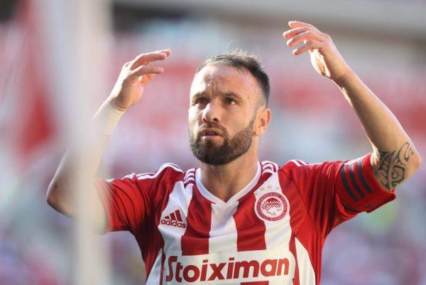 Βαλμπουενά για Καμπελά: «Καλώς ήρθες αδερφέ μου»