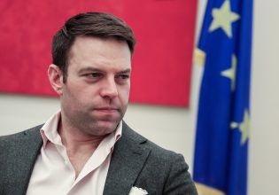 Κασσελάκης: Δεν μπορεί ο πρωθυπουργός να κρατά την Ελλάδα σιωπηλή μπροστά στο έγκλημα στη Γάζα