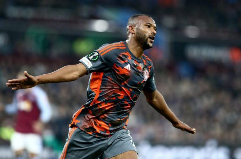 Ολυμπιακός: Σαν σήμερα το σπουδαίο διπλό στο Βίλα Παρκ (pic, vid)