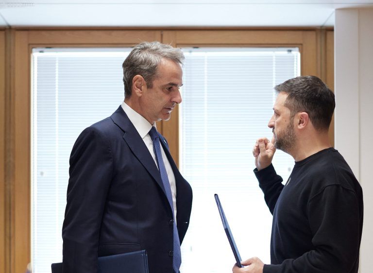 Επικοινωνία Μητσοτάκη – Ζελένσκι: Στη σύνοδο Ουκρανίας – χωρών Νοτιοανατολικής Ευρώπης προσκλήθηκε ο πρωθυπουργός