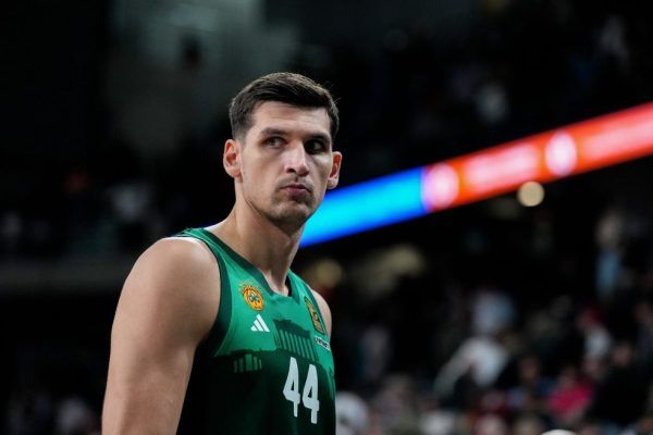 Ο Μήτογλου μίλησε για τον Λεσόρ: «Πιστεύω θα παίξει στο Final Four»