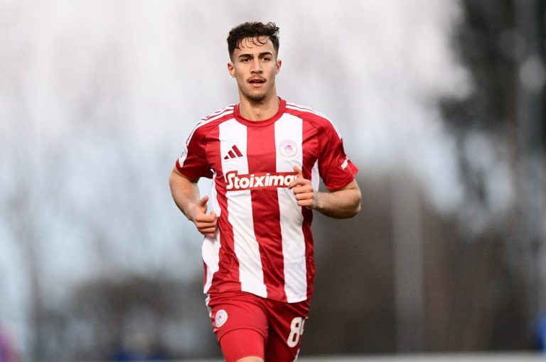 Τα «χρόνια πολλά» της ΠΑΕ Ολυμπιακός στον… ενήλικα Κωστούλα (pic)