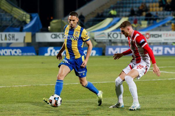 Συνεχίζει και την νέα σεζόν στον Αστέρα ο Μακέντα