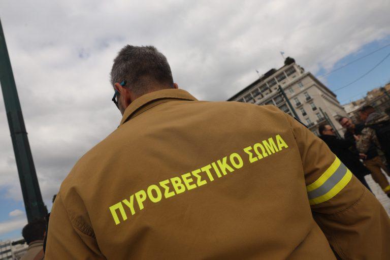 Εκτός προσλήψεων 600 εποχικοί πυροσβέστες εν μέσω αντιπυρικής περιόδου