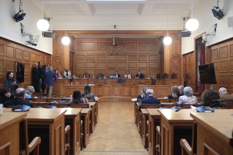 ΣΥΡΙΖΑ για προανακριτική: Έχουμε ενδείξεις για τον Μητσοτάκη, αναφέρεται το όνομα στη δικογραφία