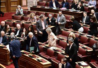 Το τέλος των συνεργασιών (;) – Άγχος στην κεντροαριστερά για τον Τσίπρα, ίσες αποστάσεις από ΣΥΡΙΖΑ – ΝΔ ο Γερουλάνος