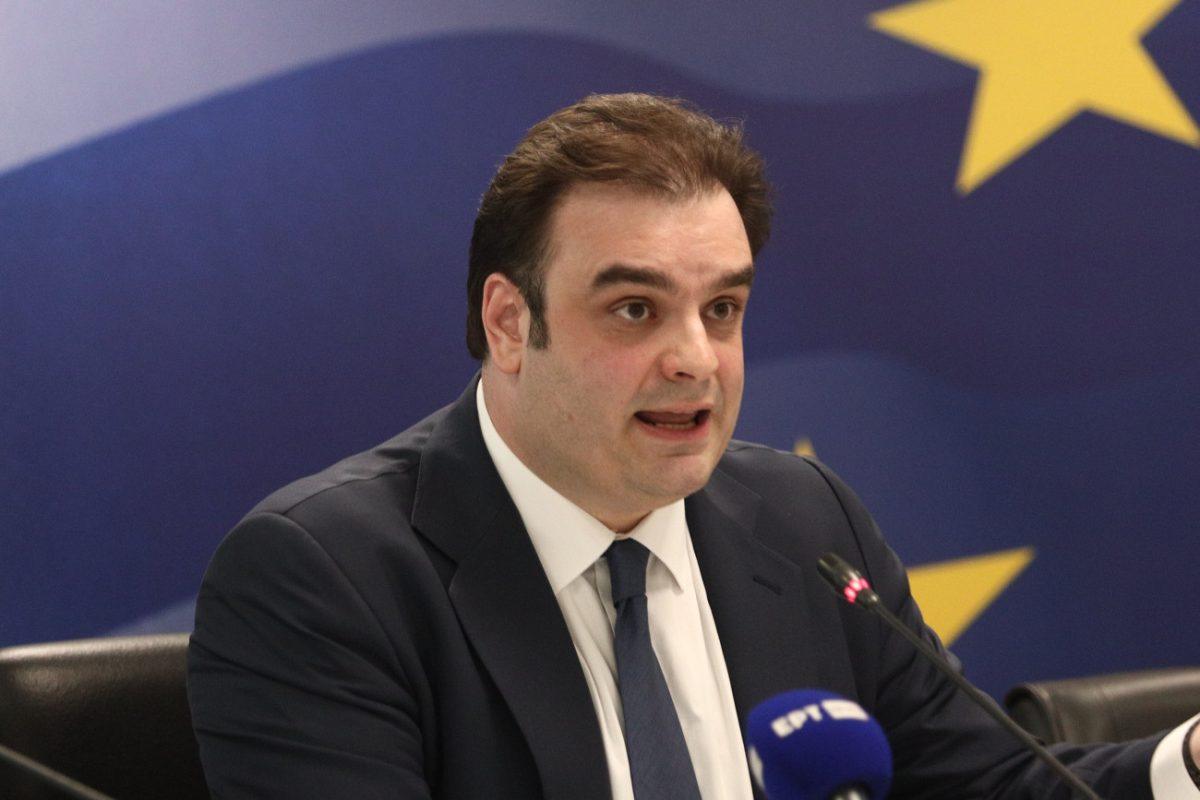 Ελαφρύνσεις για τη μεσαία τάξη στη ΔΕΘ προανήγγειλε ο Πιερρακάκης