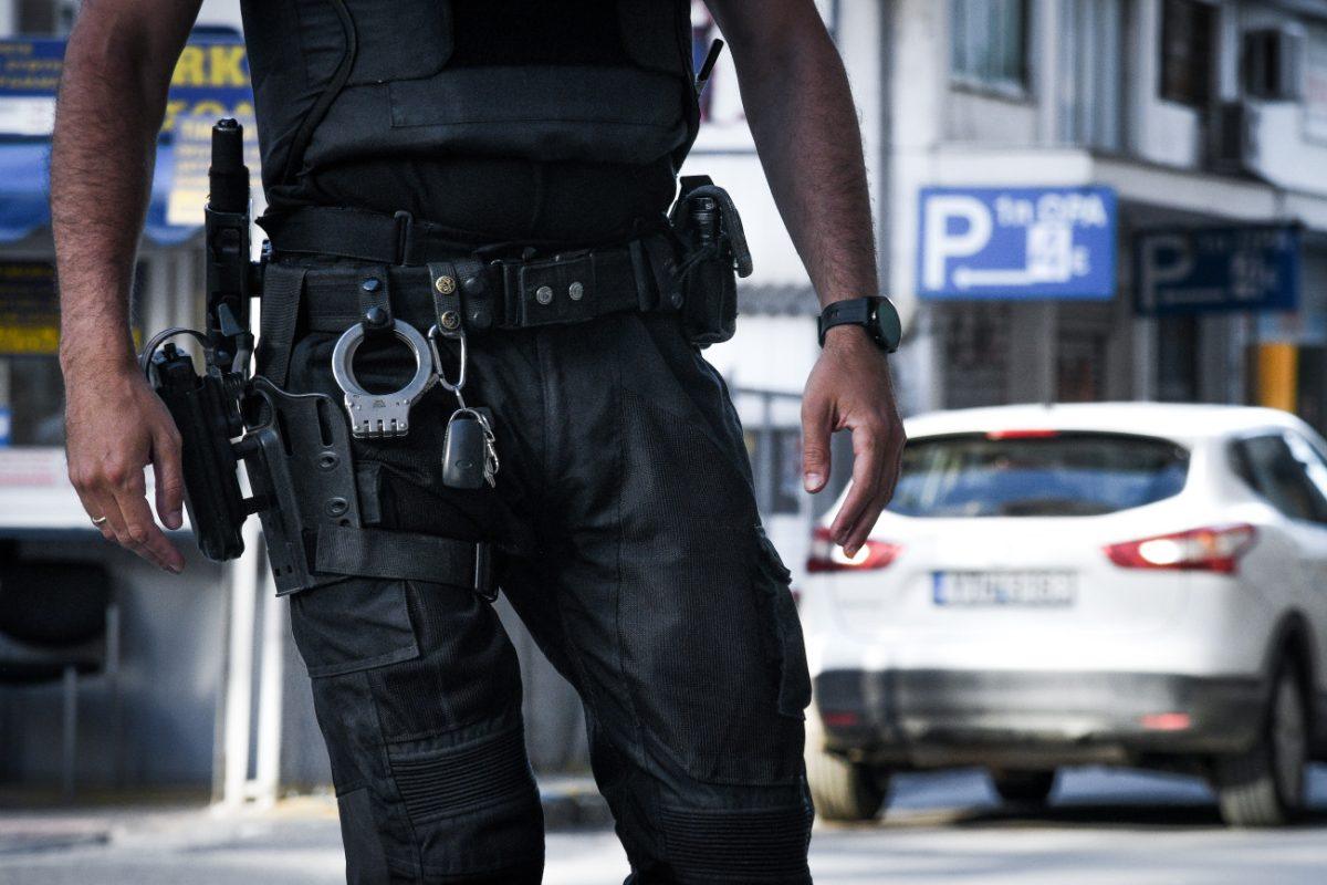 Θεσσαλονίκη: Συλλήψεις μελών ακροδεξιάς οργάνωσης για ληστείες, βιαιοπραγίες και ρατσιστικές επιθέσεις