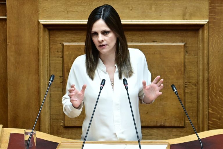 Αχτσιόγλου: Αν απορριφθεί το αίτημα προανακριτικής για τον Μητσοτάκη, αθωώνεται πλήρως και δεν θα κριθεί ποτέ