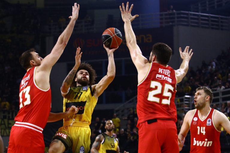 Το μπάσκετ που πλέον είναι «σύγκρουση δύο κόσμων»