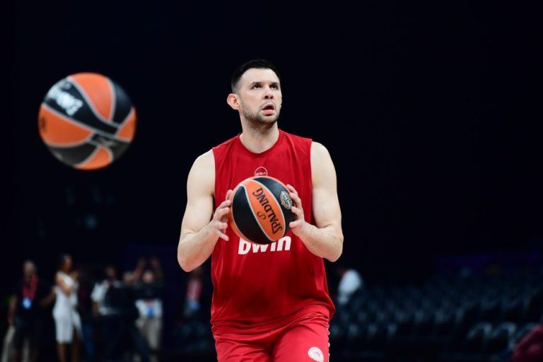 Παπανικολάου: «Θα είναι ξεχωριστό να έρθει αυτό το τρόπαιο στα 100 χρόνια του Ολυμπιακού»