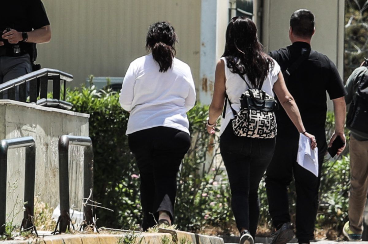 Προθεσμία για την Τρίτη έλαβε η «μαϊμού» τουριστική πράκτορας – Βαρύ το κατηγορητήριο