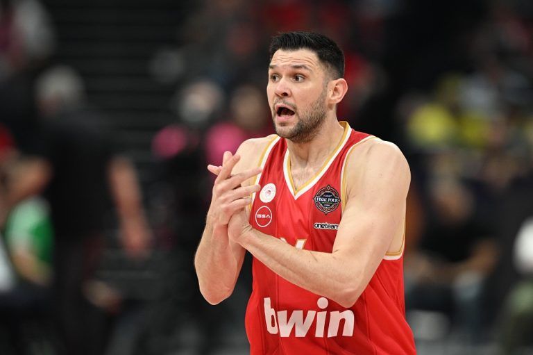 Παπανικολάου: «Δεν μπορούμε να αντικρίσουμε τον κόσμο»