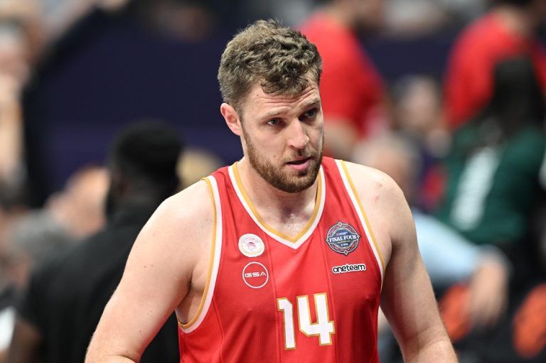 Βεζένκοφ: «Παλέψαμε για τους οπαδούς μας που ήταν εδώ»