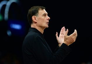 «Εσένα εμπιστευόμαστε»: Αποθεώθηκε ο Μπαρτζώκας πριν τον πρώτο τελικό με τον Παναθηναϊκό