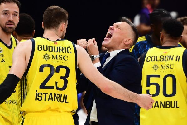 Η «Χρυσή Βίβλος» της Euroleague: Δεύτερος τίτλος για την Φενερμπαχτσέ