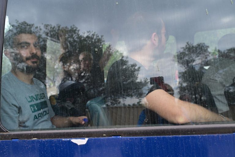 ΣΥΡΙΖΑ: Να αφεθούν ελεύθερα τα μέλη της Νέας Αριστεράς που προσήχθησαν στην Ακρόπολη