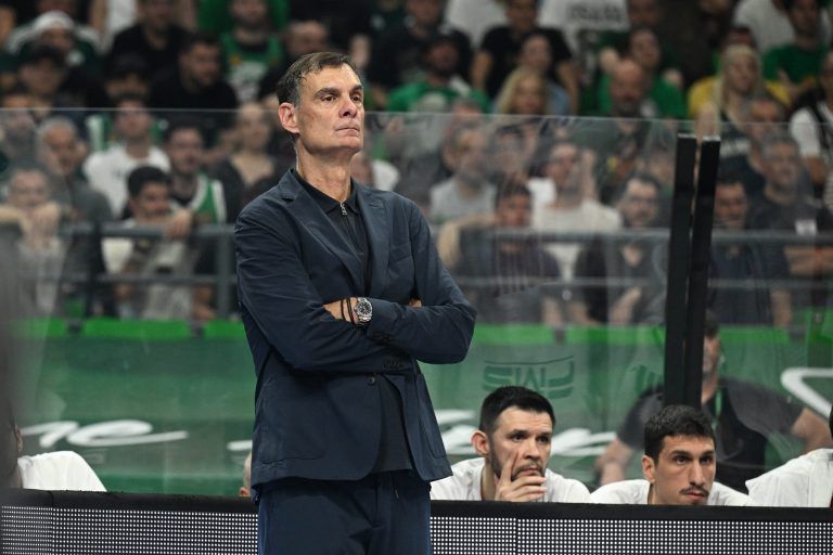 Ο Μπαρτζώκας ζήτησε συγνώμη από τον κόσμο του Ολυμπιακού
