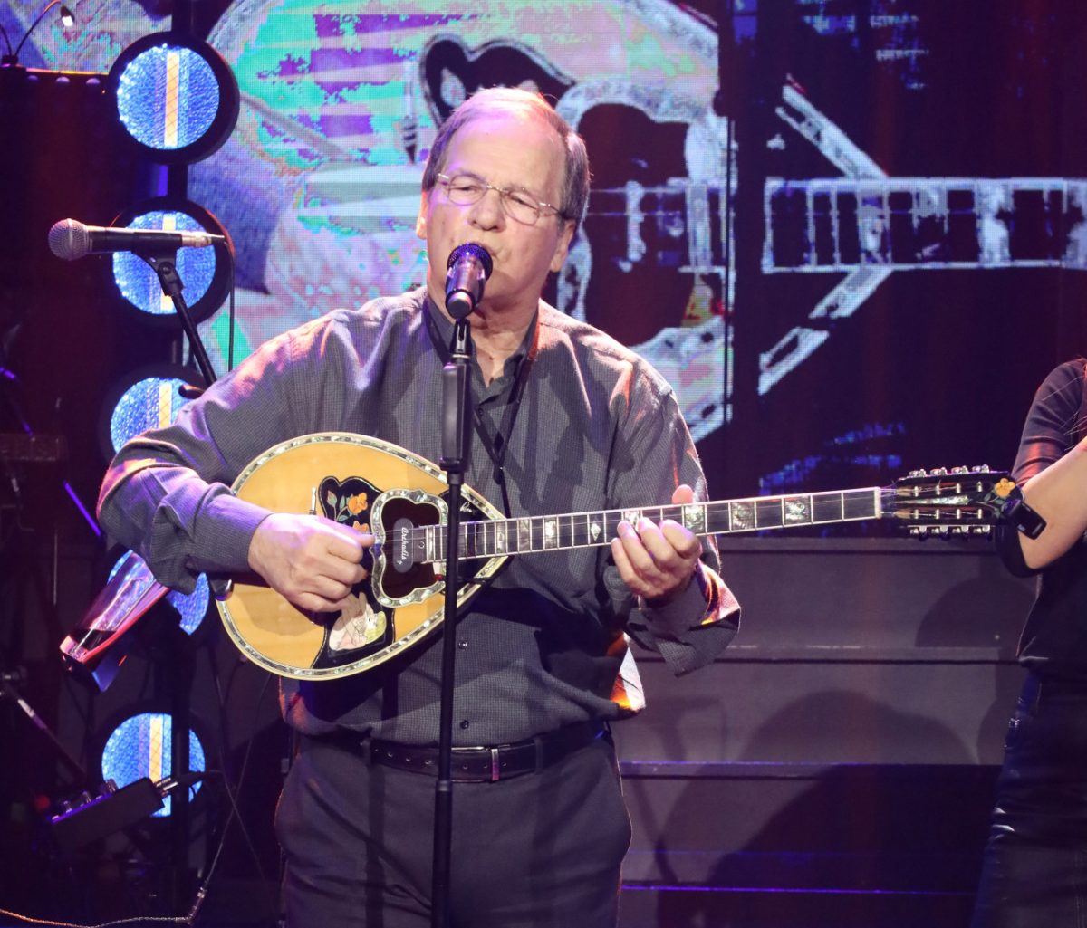 Χρήστος Νικολόπουλος: Η αποκάλυψη για το τραγούδι «Υπάρχω»