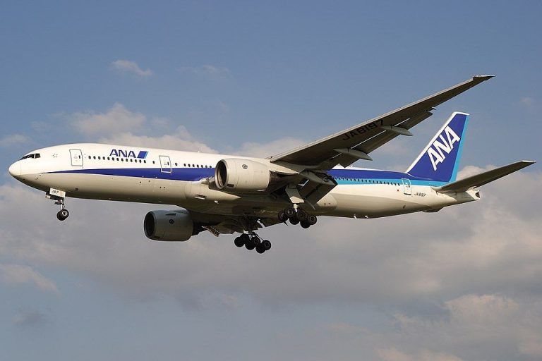 Πανικός στον αέρα: Επιβάτης προσπάθησε να ανοίξει πόρτα αεροπλάνου σε πτήση