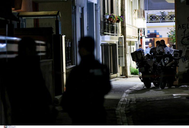 Λάρισα: Ποινική δίωξη για ανθρωποκτονία από πρόθεση στον 21χρονο μητροκτόνο
