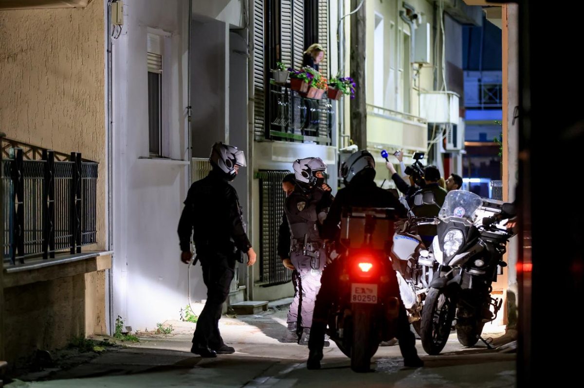 Λάρισα: Στο ίδιο κελί με 35χρονο ιερέα ο 21χρονος μητροκτόνος – Αρνήθηκε την εξομολόγηση