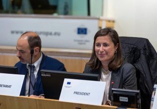 Απλούστερη και ταχύτερη Ευρώπη με λιγότερη γραφειοκρατία ζητάει η Ευρωπαϊκή Επιτροπή των Περιφερειών