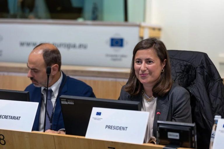 Απλούστερη και ταχύτερη Ευρώπη με λιγότερη γραφειοκρατία ζητάει η Ευρωπαϊκή Επιτροπή των Περιφερειών