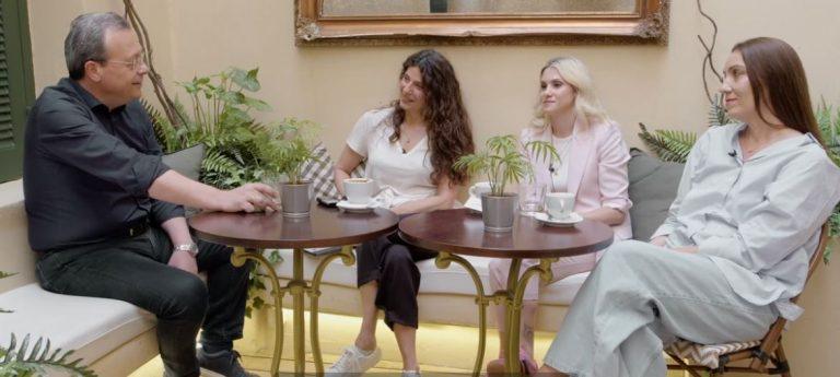 Φάμελλος: Σήμερα γιορτάζουμε την πρώτη και πιο ζεστή αγκαλιά της ζωής μας