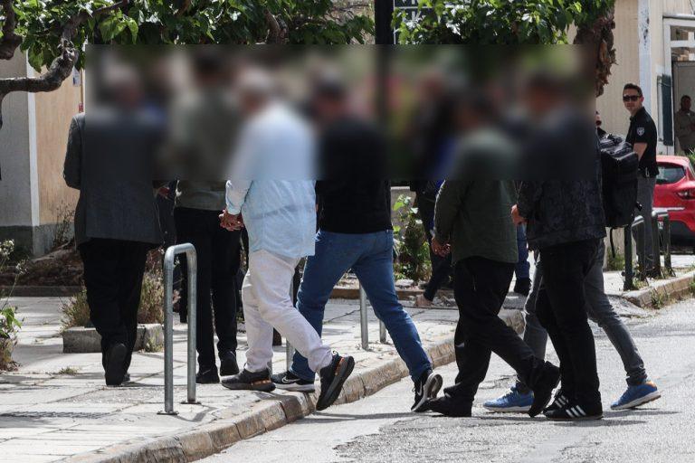 Ποινική δίωξη στα μέλη του κυκλώματος στα κτηματολογικά γραφεία – Αναζητούνται αλλά 60 άτομα