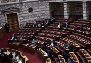 Τέμπη: Τρεις «νομικοί γρίφοι» αναζητούν απαντήσεις