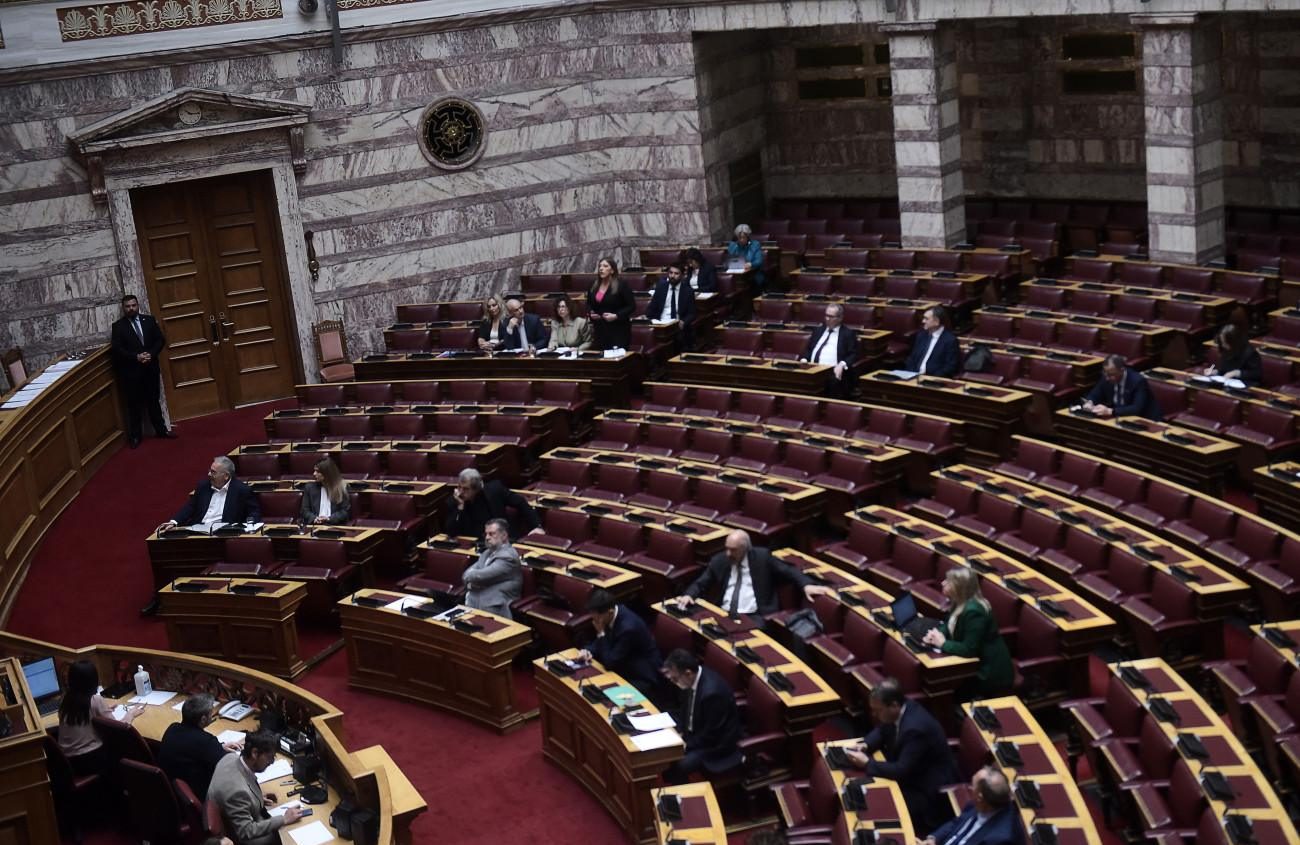 Τέμπη: Τρεις «νομικοί γρίφοι» αναζητούν απαντήσεις