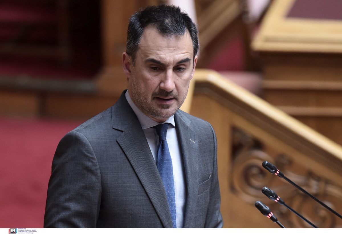 Νέα Αριστερά: Δριμεία κριτική στην κυβέρνηση για το παλαιστινιακό – καλεί τον Γεραπετρίτη στη Βουλή ο Χαρίτσης