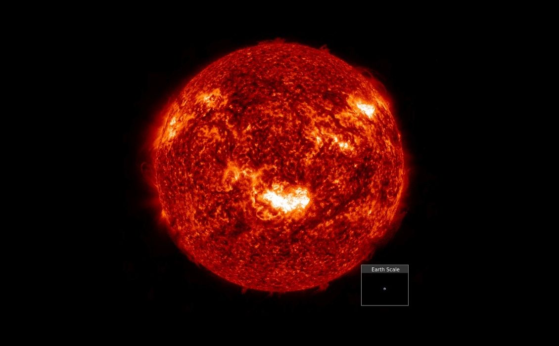 Ισχυρή έκλαμψη που καταγράφηκε στο φάσμα του υπεριώδους από τον δορυφόρο SDO (NASA/Helioviewer)