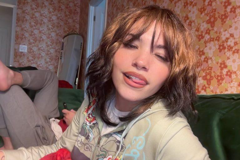 Η κόρη του Ντέιβιντ Μπόουι άφησε «τις τοξίνες και το δηλητήριο» στο παρελθόν