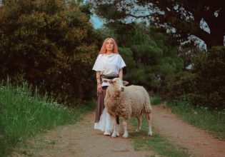 Η Γιάννα Τερζή επιστρέφει και δηλώνει έτοιμη να εκφραστεί ξανά μέσα από αυτό που γεμίζει την ψυχή της