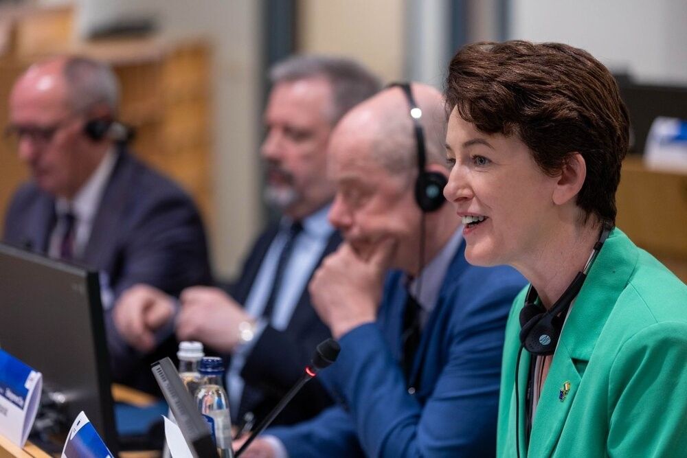 Η Ευρωπαϊκή Επιτροπή των Περιφερειών ενισχύει τους δεσμούς της με τις τοπικές αυτοδιοικήσεις