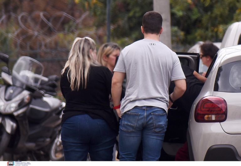 Καλλιθέα: Ελεύθερη η θεία της 7χρονης που τραυματίστηκε πέφτοντας σε τζαμαρία