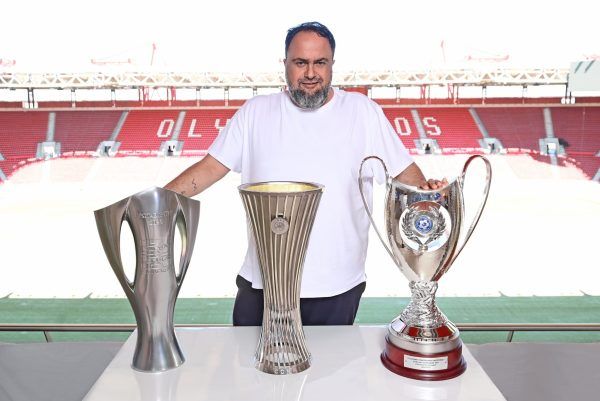 Βαγγέλης Μαρινάκης: «Ο Ολυμπιακός ανήκει σε όλους, είναι η οικογένειά μας» (vid)