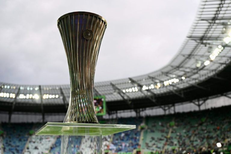 Οι εντεκάδες Μπέτις και Τσέλσι στον τελικό του Conference League (pics)