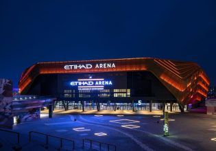 Η «Etihad Arena» γεμίζει… Έλληνες – Αυτό είναι το εντυπωσιακό γήπεδο του Final Four της Euroleague (pics, vids)
