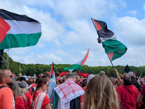 Χάγη: Σχεδόν 100.000 διαδήλωσαν κατά του πολέμου στη Γάζα – Υποστηρικτές της Χαμάς, λέει ο ακροδεξιός Βίλντερς